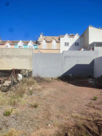 Terreno en calle Matías Lorente, 17