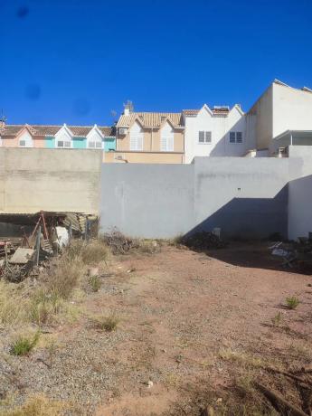 Terreno en calle Alejandro García Bustr, 21