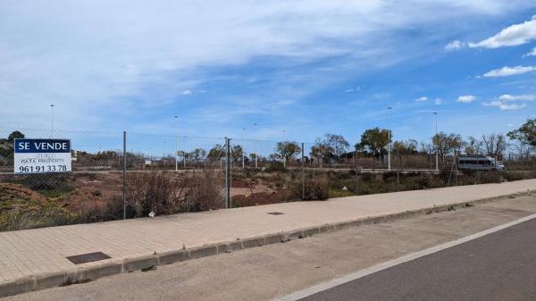 Terreno en calle Mossén Cucaló