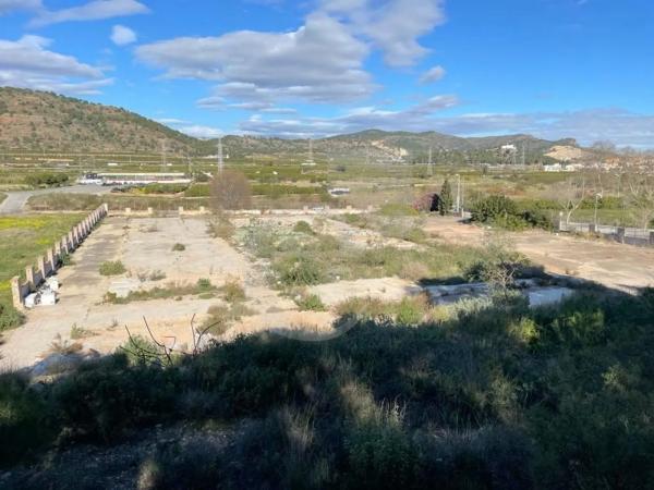 Terreno en calle Clot del Moro