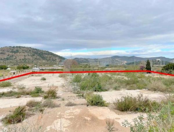 Terreno en calle Clot del Moro