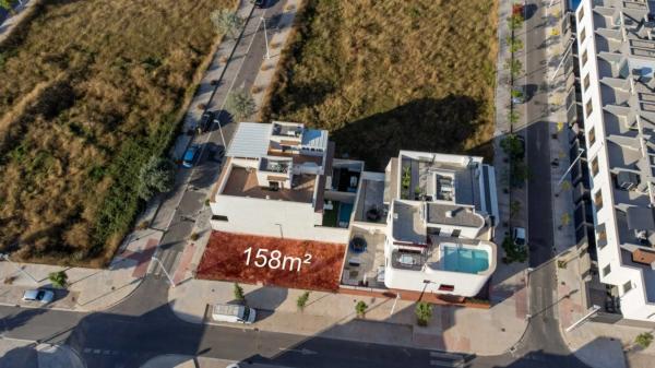 Terreno en calle Giacomo Puccini