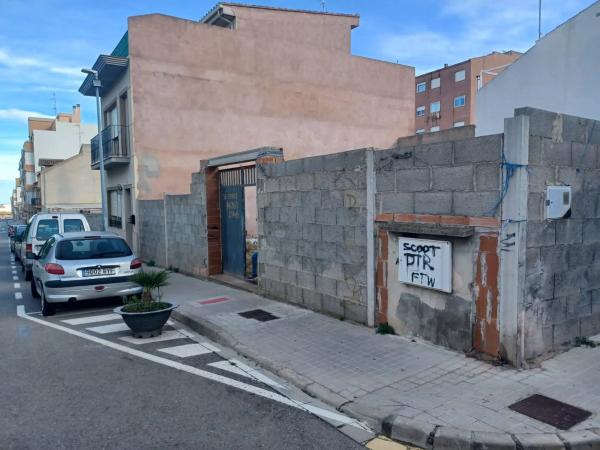 Terreno en calle de la Canaleta s/n