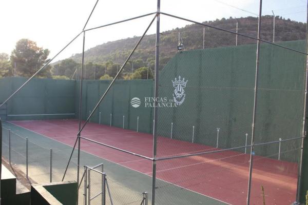 Terreno en Urbanización el Tochar, 100