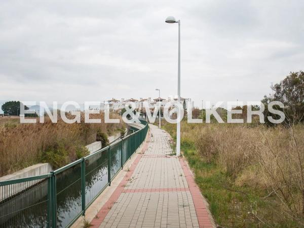 Terreno en calle del Cigne