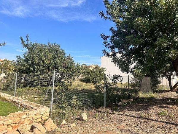 Terreno en calle Gregal, 19