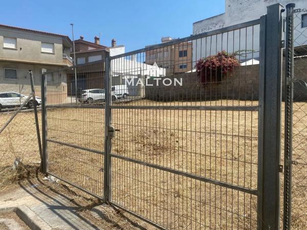 Terreno en calle de les Rodanes