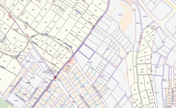 Terreno en calle Alboratge