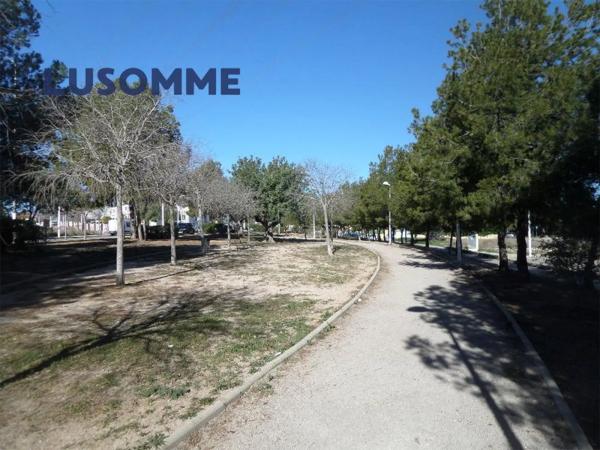 Terreno en calle Griva