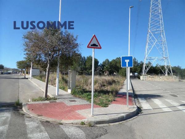 Terreno en calle Griva