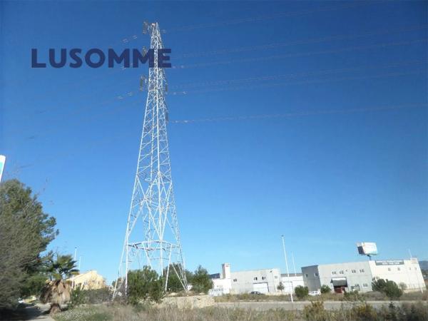 Terreno en calle Griva