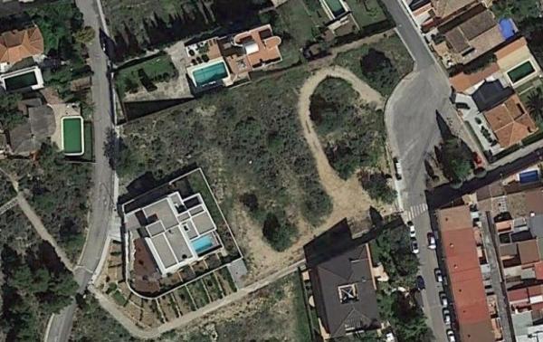 Terreno en calle el Garbí, 4