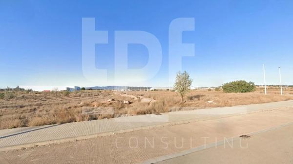 Terreno en via Sense Nom