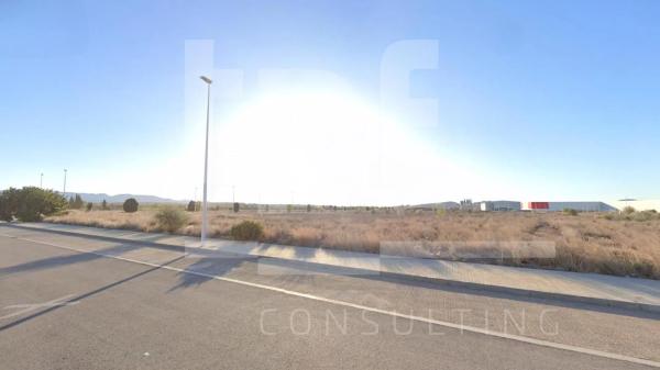 Terreno en via Sense Nom