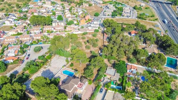 Terreno en calle la Lloma