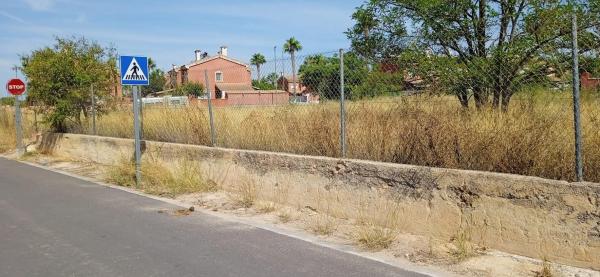 Terreno en calle Sabater
