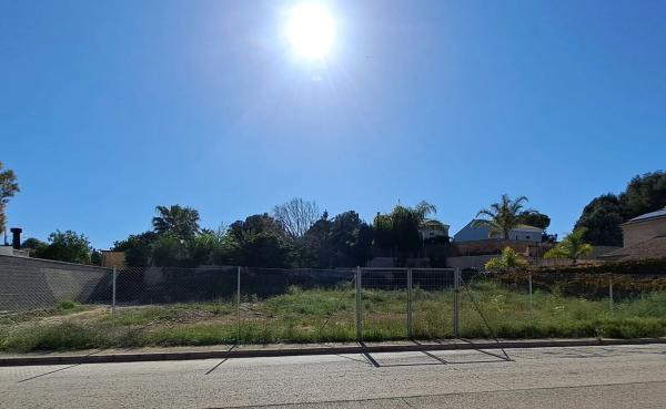 Terreno en calle Castaño