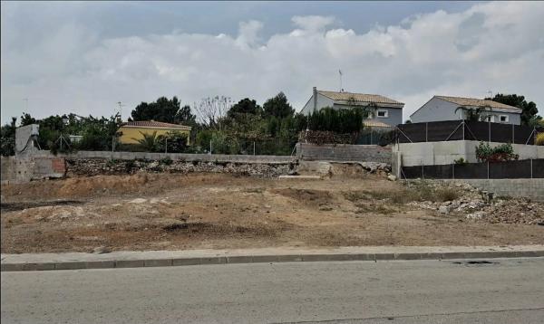 Terreno en calle Castaño