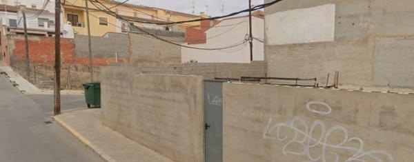 Terreno en calle j José Benedicto, 11