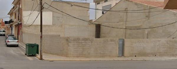 Terreno en calle j José Benedicto, 11
