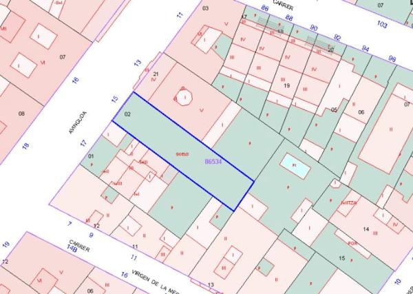 Terreno en avenida de la Constitució