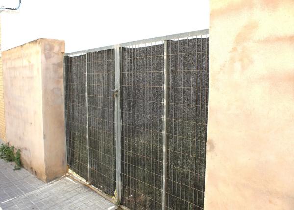 Terreno en avenida de la Constitució