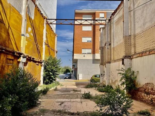 Terreno en calle la Bàscula, 6