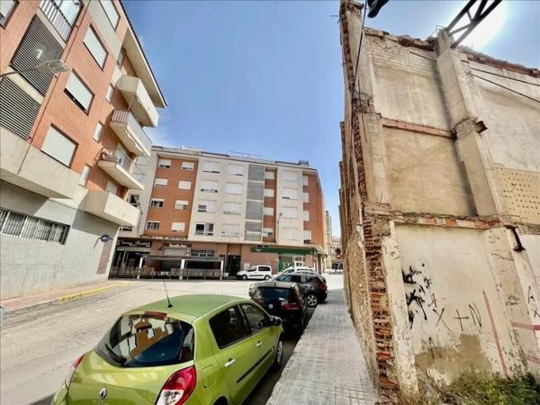 Terreno en calle la Bàscula, 6