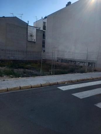 Terreno en calle de Vicent Blasco Ibáñez