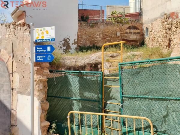 Terreno en calle Alcázar, 3