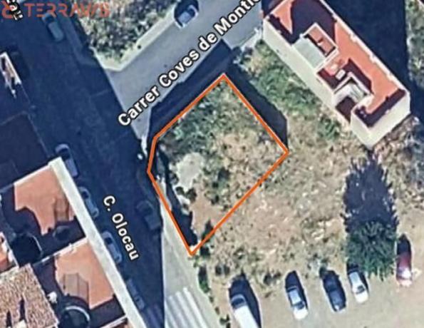 Terreno en calle Coves de Montiel, 33