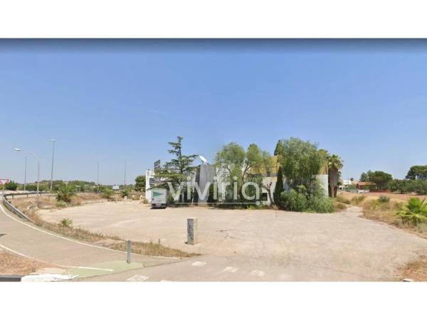 Terreno en calle d'Alfonso Pelechà