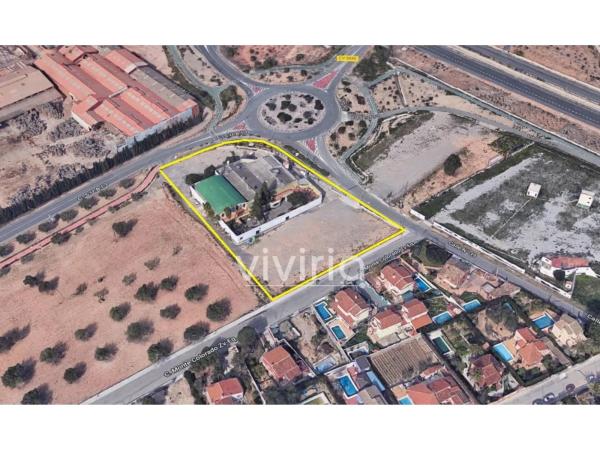 Terreno en calle d'Alfonso Pelechà