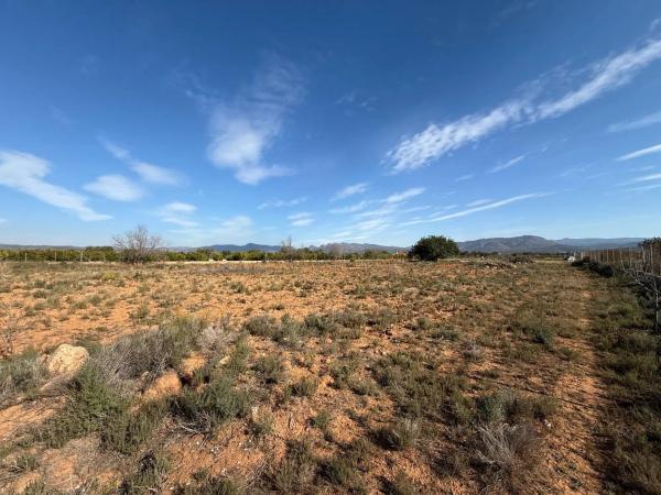 Terreno en Urbanizaciones