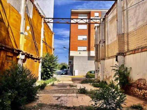 Terreno en calle la Bàscula, 3