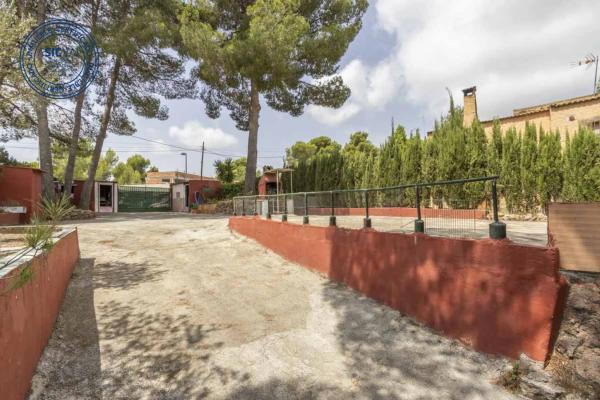 Terreno en calle Castellon