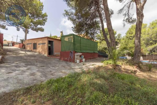 Terreno en calle Castellon