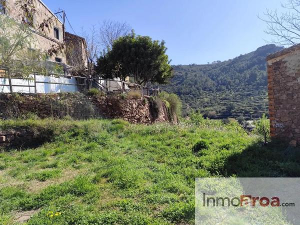 Terreno en calle Calvario, 367