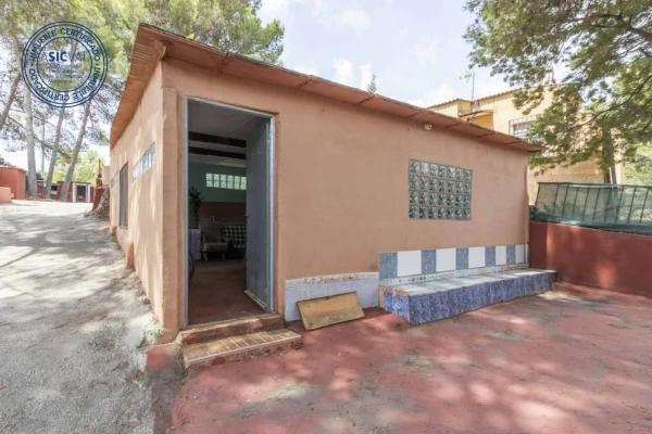 Terreno en calle Castellon