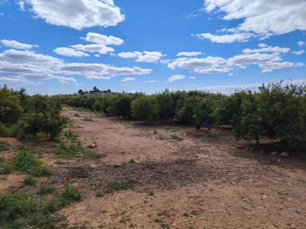 Terreno en Urbanizaciones