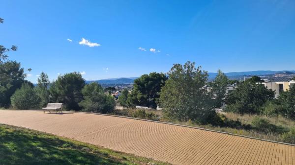 Terreno en calle Turia