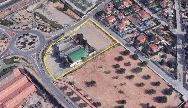 Terreno en Núcleo Urbano