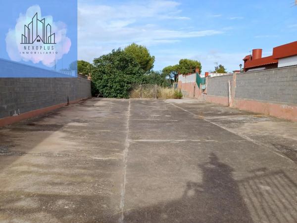 Terreno en calle Trébol