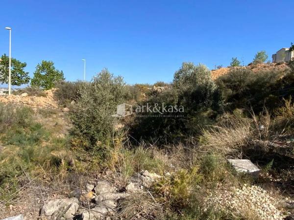 Terreno en calle Juan de Austria