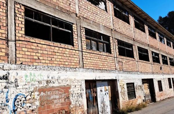 Terreno en calle de la Pobleta, 329