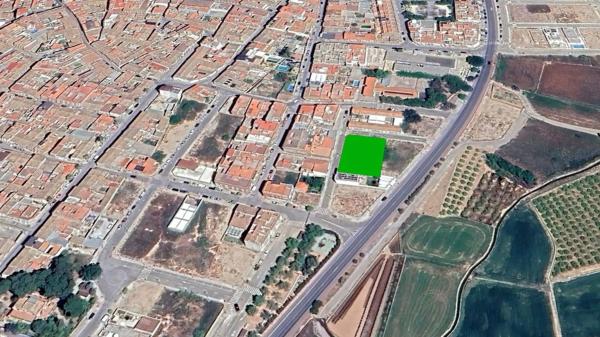 Terreno en calle de la Carraia