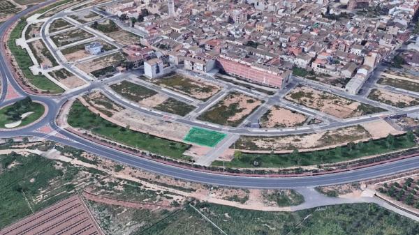 Terreno en calle de Clara Campoamor