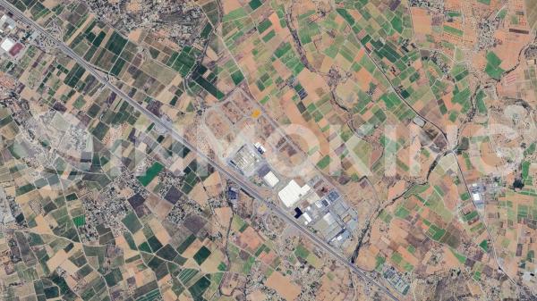 Terreno en Urbanizaciones