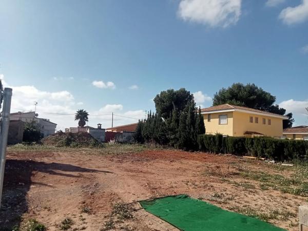 Terreno en calle r, 6