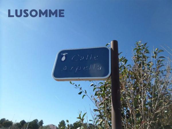 Terreno en calle Arpella